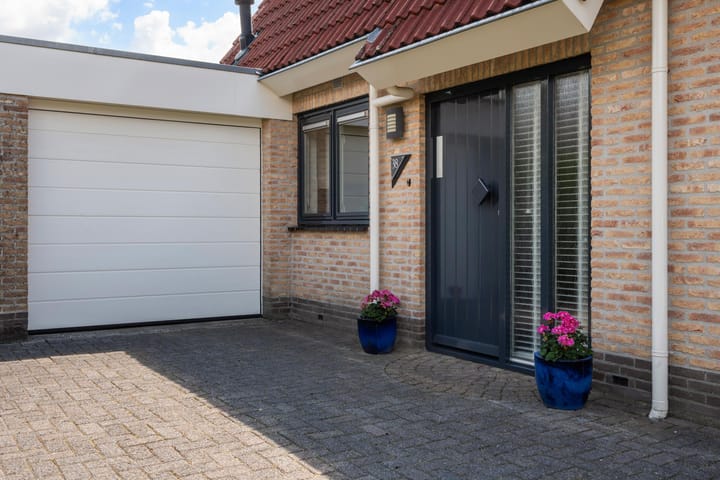 Vrijstaande woning te koop: Zuidmaad 38, Oosterwolde (Fr)