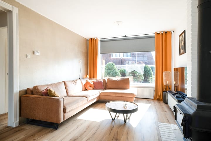 Hoekwoning te koop: Scholtinkstraat 208, Losser