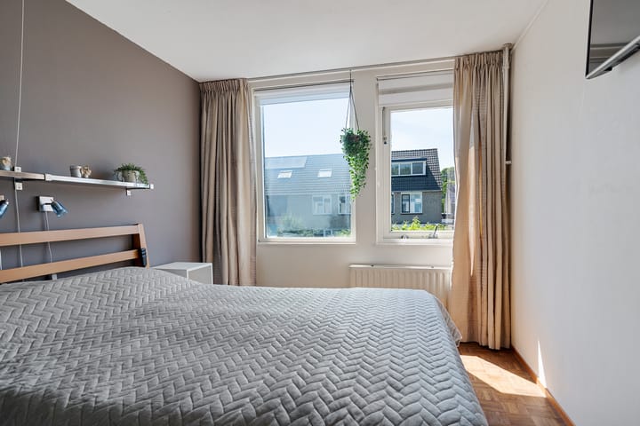 Tussenwoning te koop: Stellingmolen 18, Alphen Aan Den Rijn