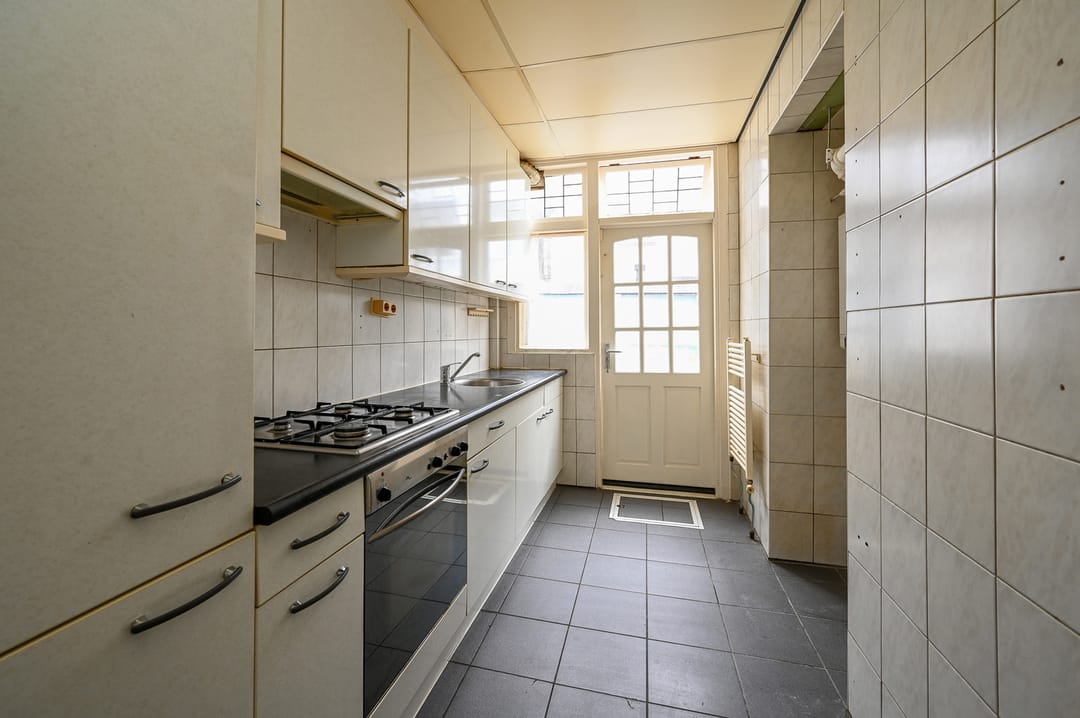 Photo 16 of Jan ten Brinkstraat 56
