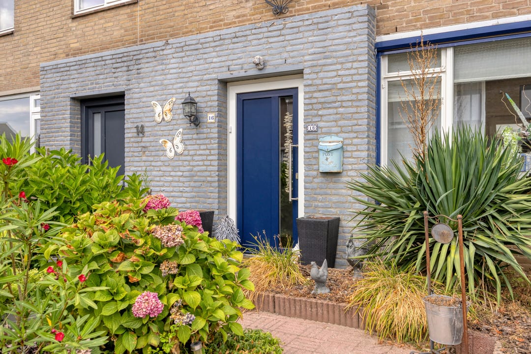 Photo 2 of Doornikstraat 16