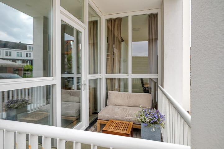 Photo 4 of Buitenhuislaan 26