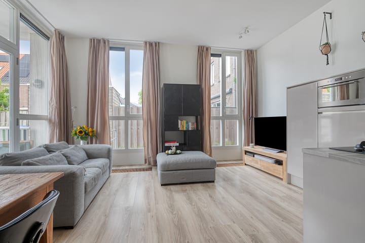 Photo 2 of Buitenhuislaan 26