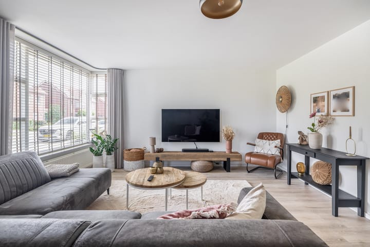 Tussenwoning te koop: Buizerd 19, Veldhoven