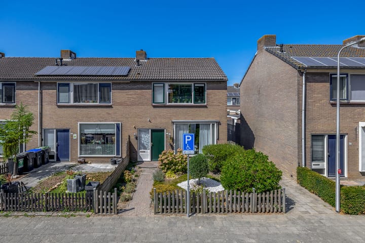 Foto 4 van Hertog Jan van Beierenlaan 37