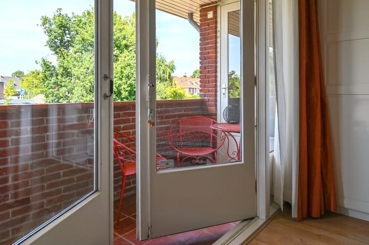 Tussenwoning te koop: Irislaan 5, Heemstede