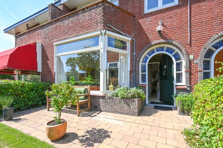 Tussenwoning te koop: Irislaan 5, Heemstede