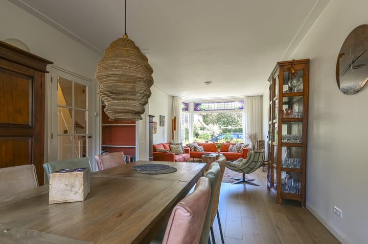 Tussenwoning te koop: Irislaan 5, Heemstede