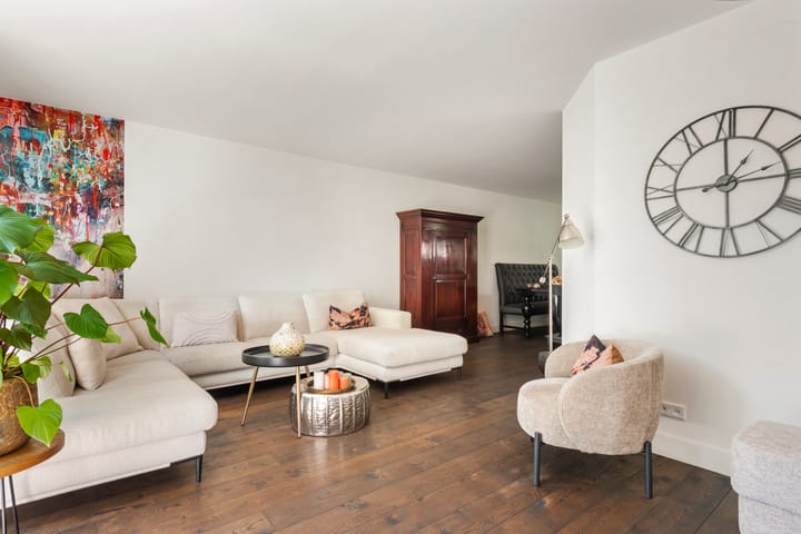 Tussenwoning te koop: Liesbos 98, Hoofddorp