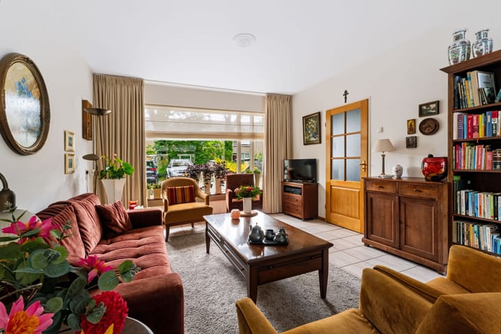 Tussenwoning te koop: Essenpas 6, Zevenaar