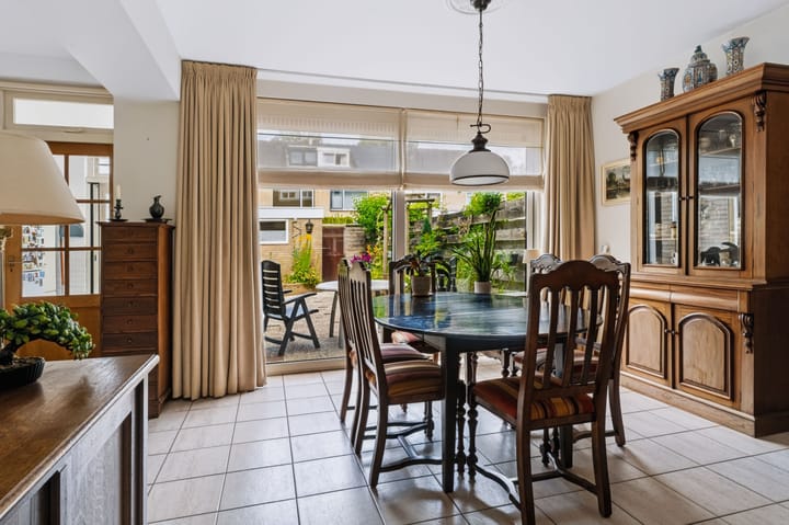 Tussenwoning te koop: Essenpas 6, Zevenaar