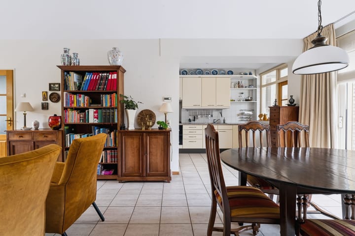 Tussenwoning te koop: Essenpas 6, Zevenaar