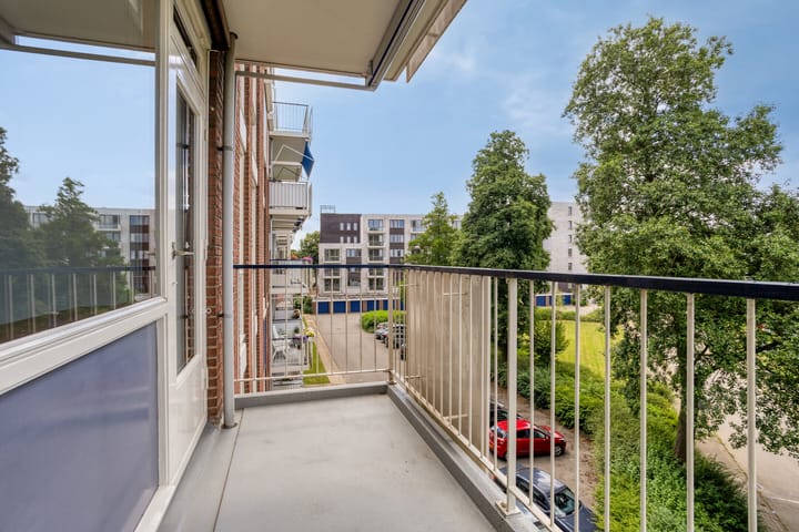 Photo 5 of Eenhoornsingel 81-D