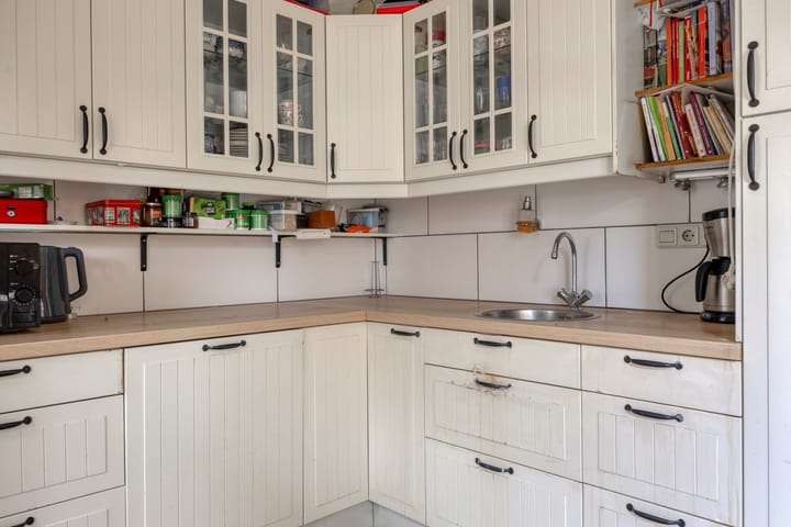 Tussenwoning te koop: Wolfshoek 5, Emmeloord