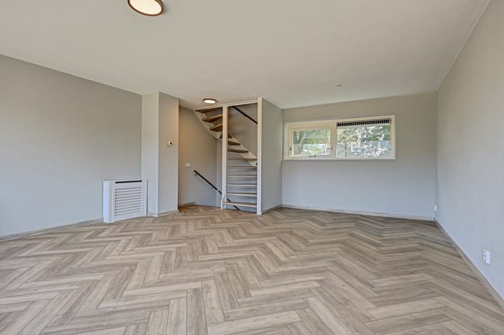 Tussenwoning te koop: Digna Johannaweg 29, Hoogvliet Rotterdam