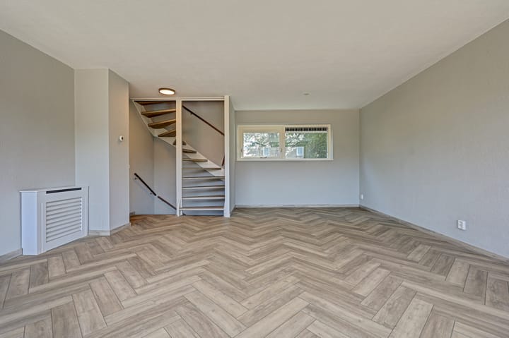Tussenwoning te koop: Digna Johannaweg 29, Hoogvliet Rotterdam