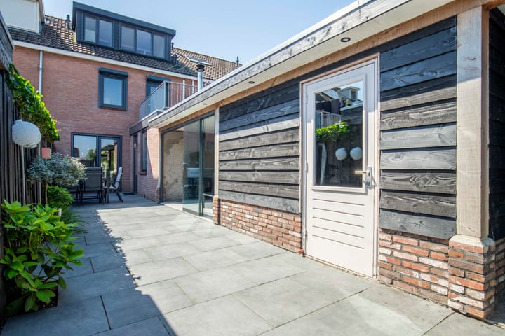Tussenwoning te koop: Lijster 19, Genemuiden