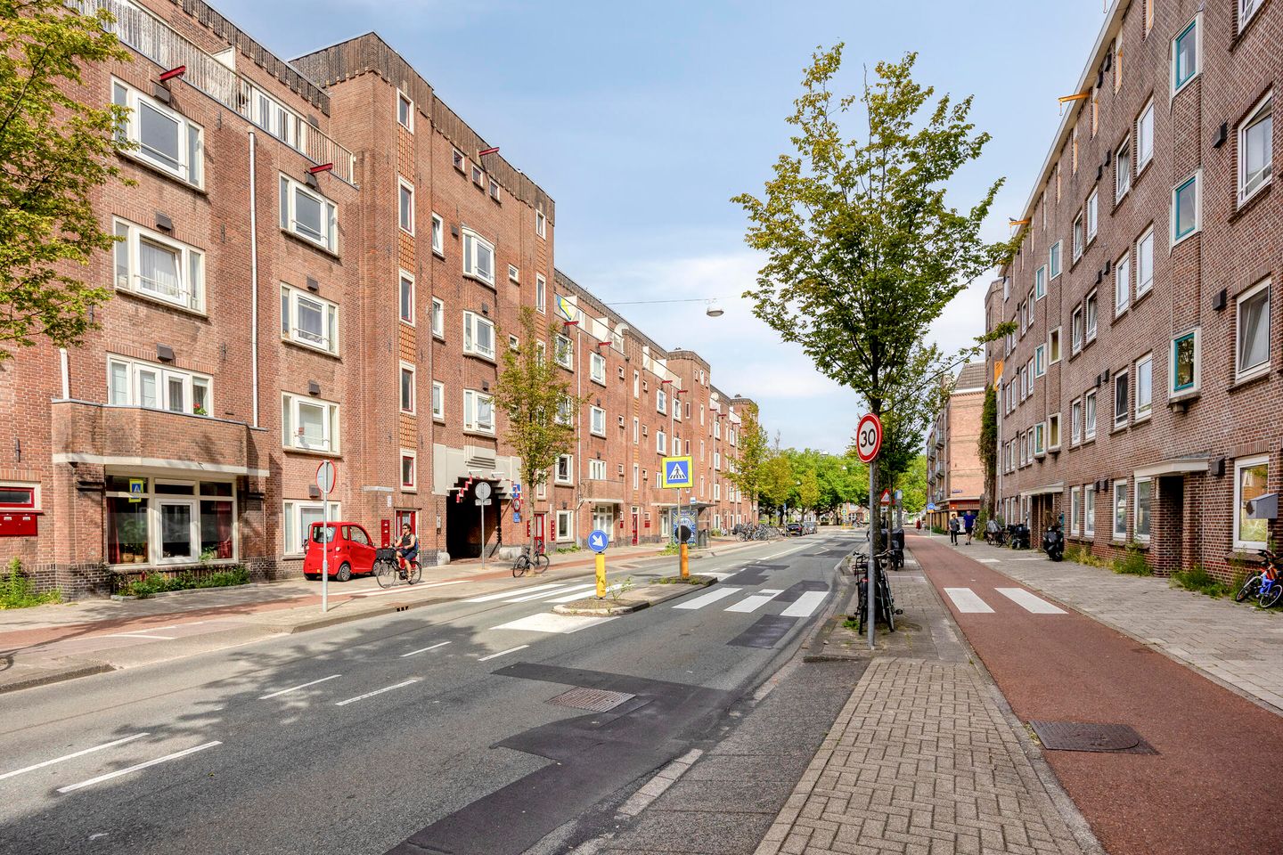 Photo 20 of Schalk Burgerstraat 48
