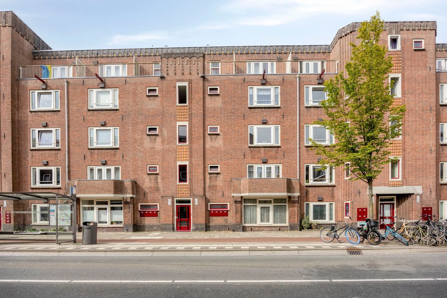 Photo 5 of Schalk Burgerstraat 48