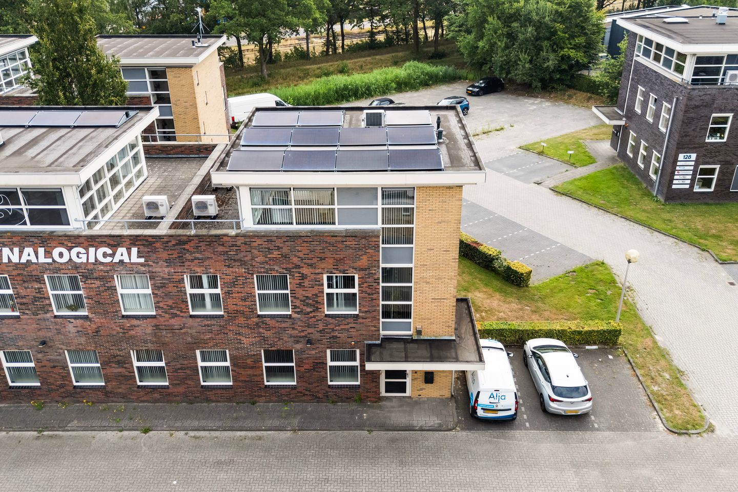 View photo 3 of Nijbracht 134