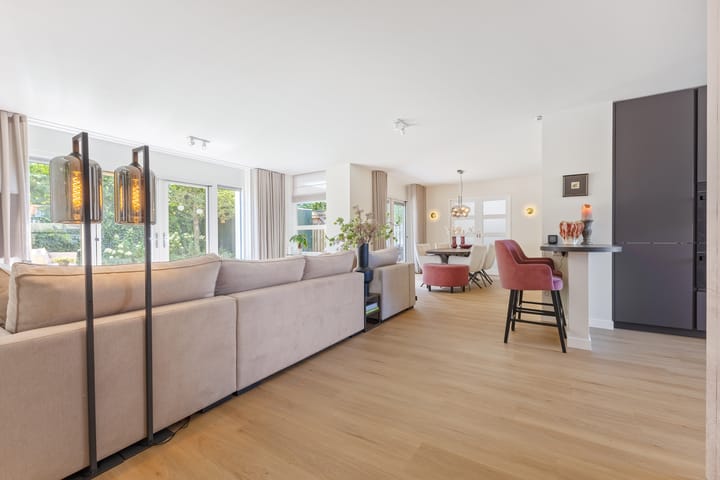 Twee-onder-één-kap te koop: Schout Martinistraat 3, Vlijmen