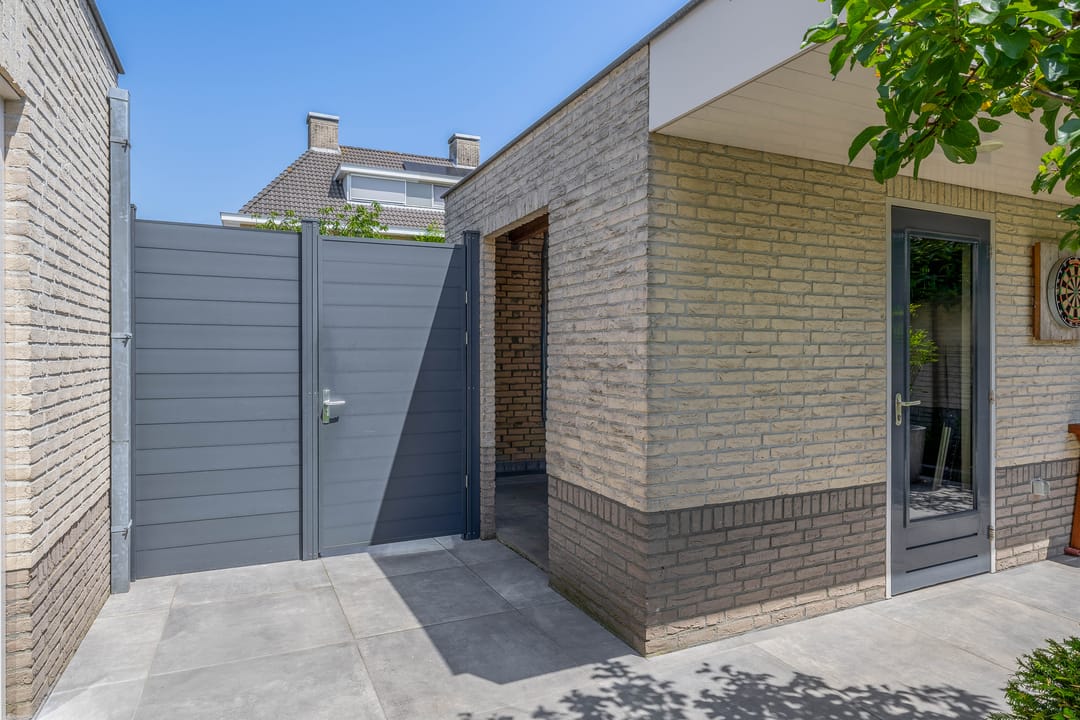 Foto 41 van Debussystraat 9