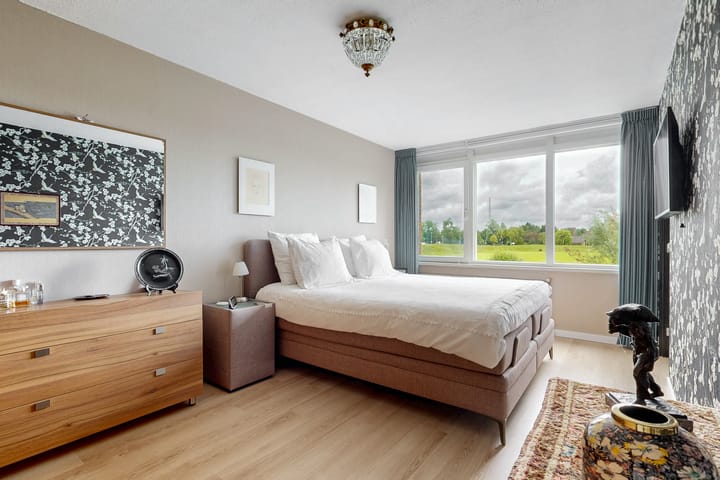 Tussenwoning te koop: Engels Gras 60, Velserbroek