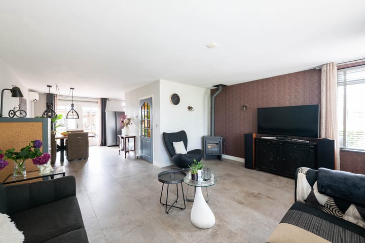 Hoekwoning te koop: Assumburgstraat 26, Hellevoetsluis