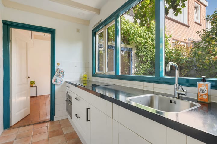 Tussenwoning te koop: Casteleynstraat 17, Haarlem