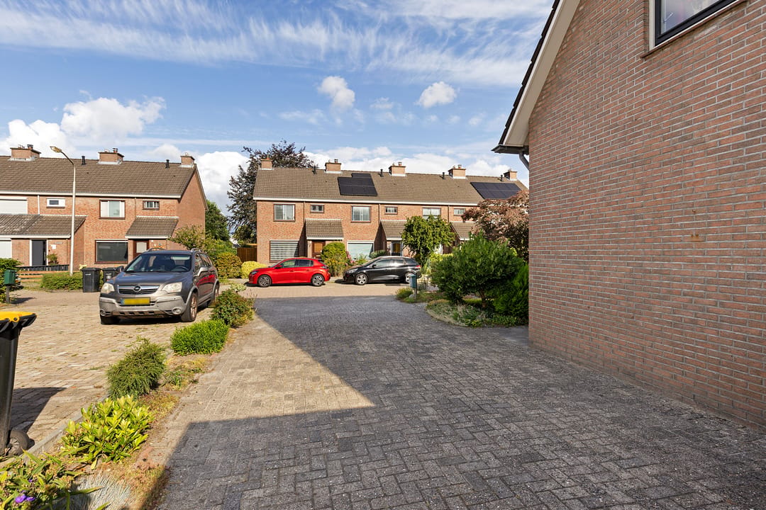 Foto 43 van Carry van Bruggenstraat 14