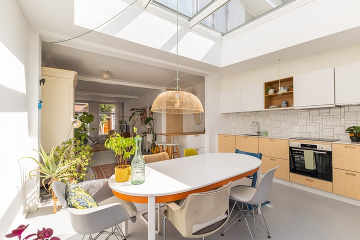 Tussenwoning te koop: Voorzorgstraat 12, Haarlem