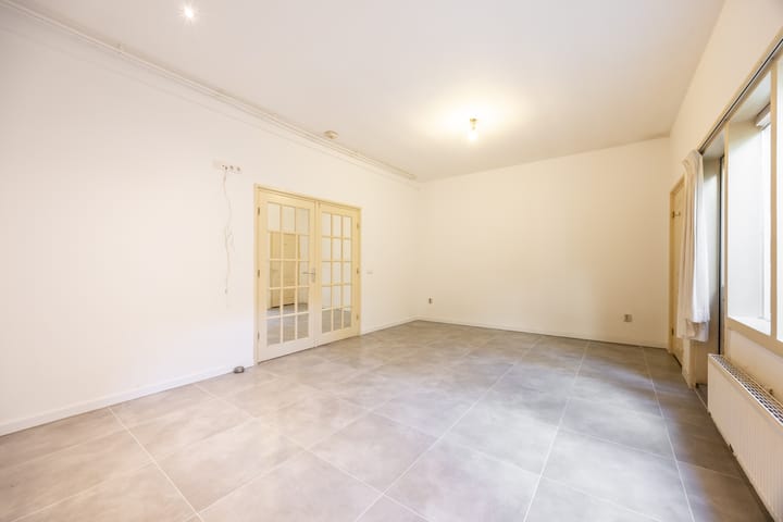 Tussenwoning te koop: Esschilderstraat 38, Haarlem