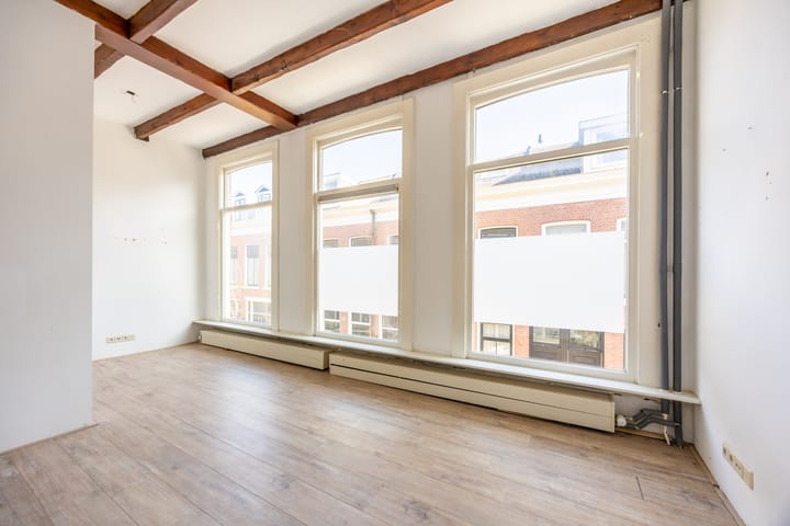 Tussenwoning te koop: Esschilderstraat 38, Haarlem
