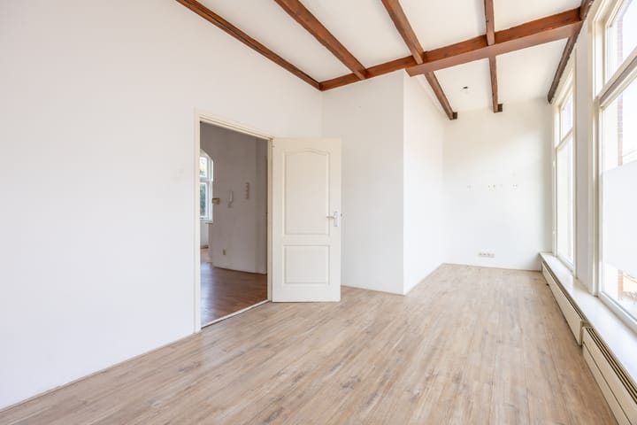 Tussenwoning te koop: Esschilderstraat 38, Haarlem