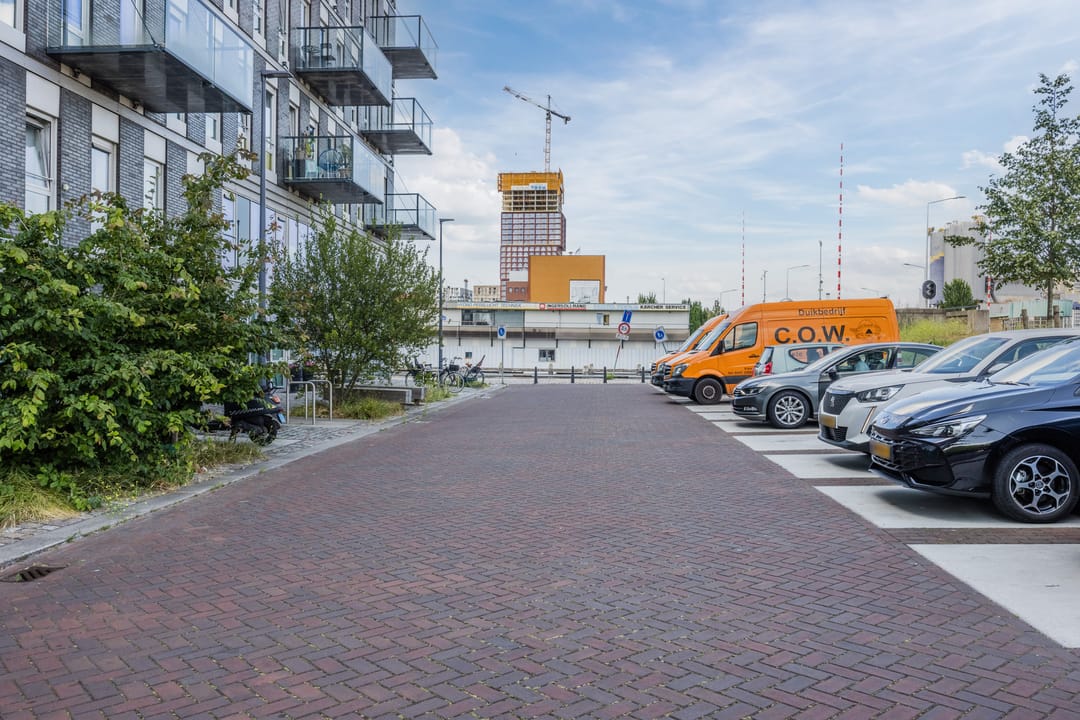 Photo 7 of Binckhorstlaan 311-R