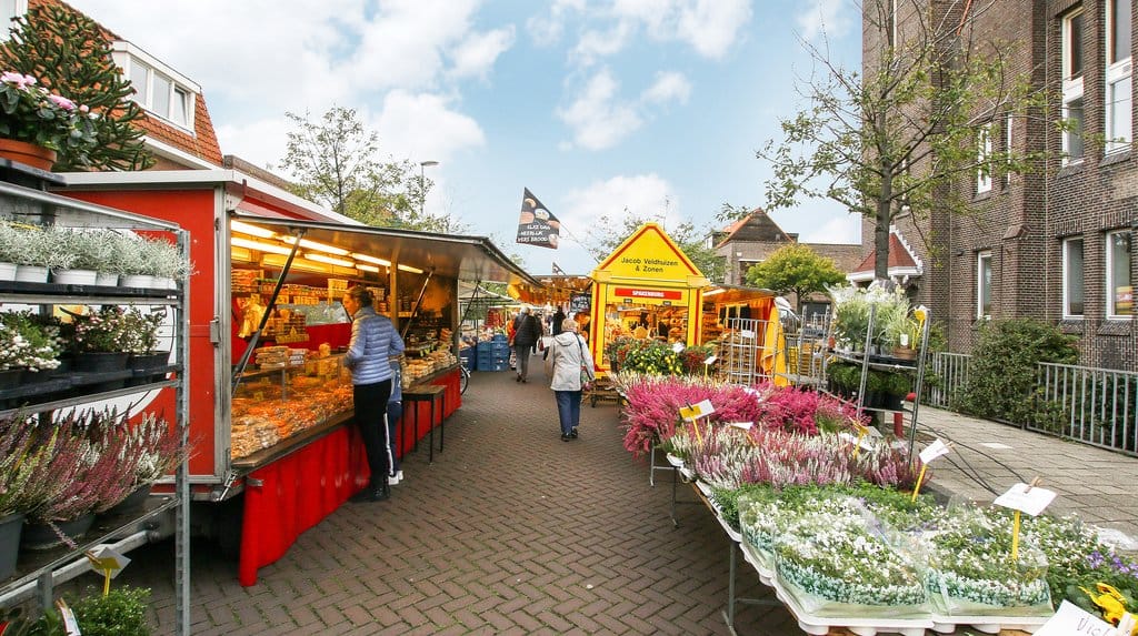 Photo 46 of Floresstraat 89