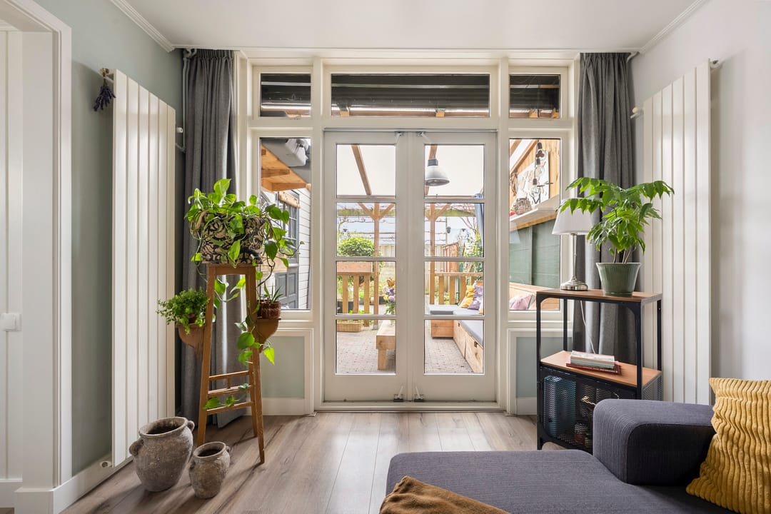 Photo 13 of Floresstraat 89