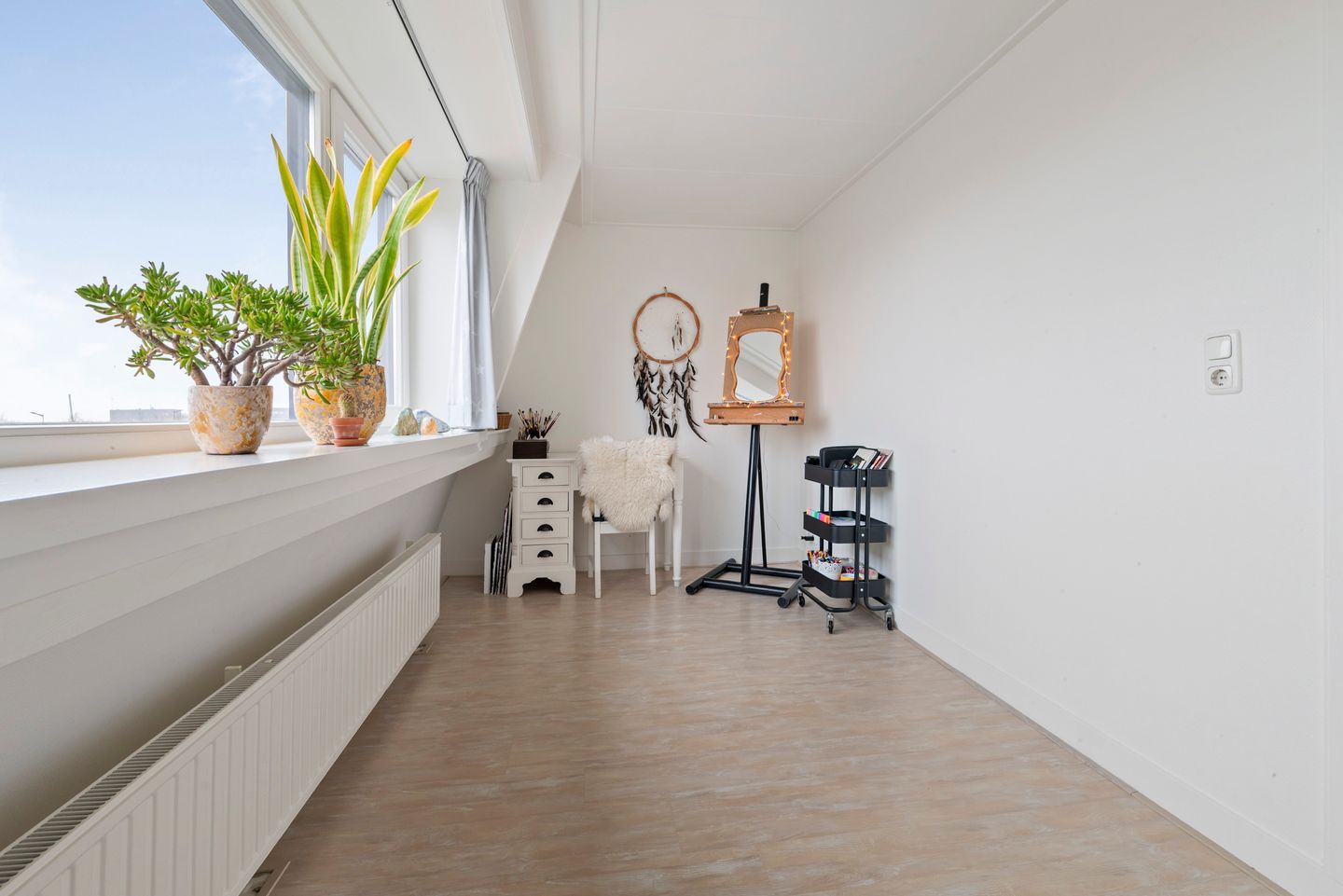 Photo 34 of Floresstraat 89