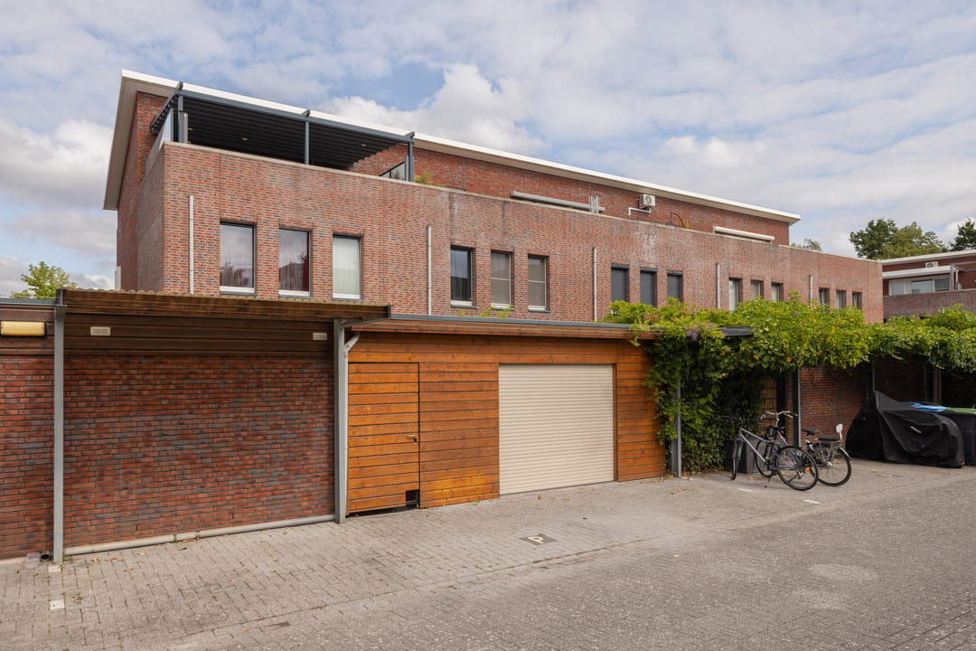 Photo 28 of Willem Schorerstraat 9