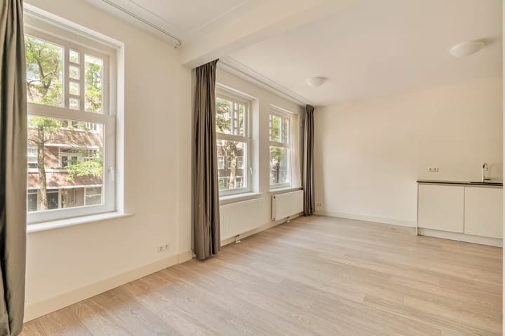Appartement te huur: Van Spilbergenstraat 120-1, Amsterdam
