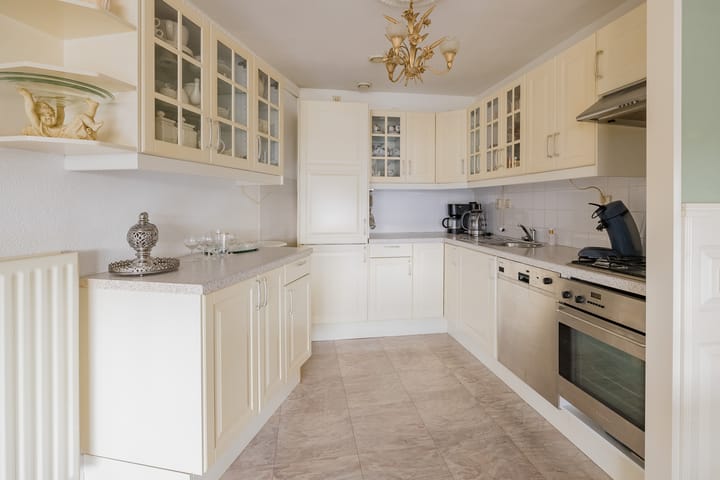 Appartement te koop: Galle Promenade 614, Velserbroek