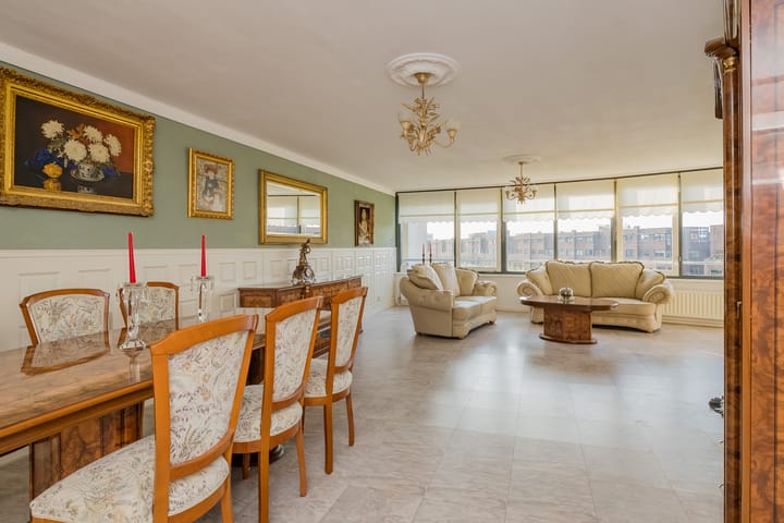 Appartement te koop: Galle Promenade 614, Velserbroek