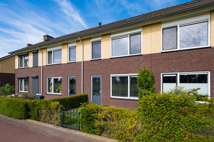 Photo 2 of Amerstraat 78