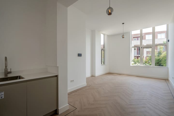 Appartement te koop: Zwartelaan 24A, Voorburg