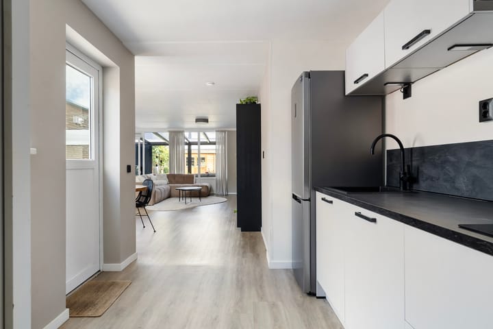 Tussenwoning te koop: Houtduif 20, Emmen
