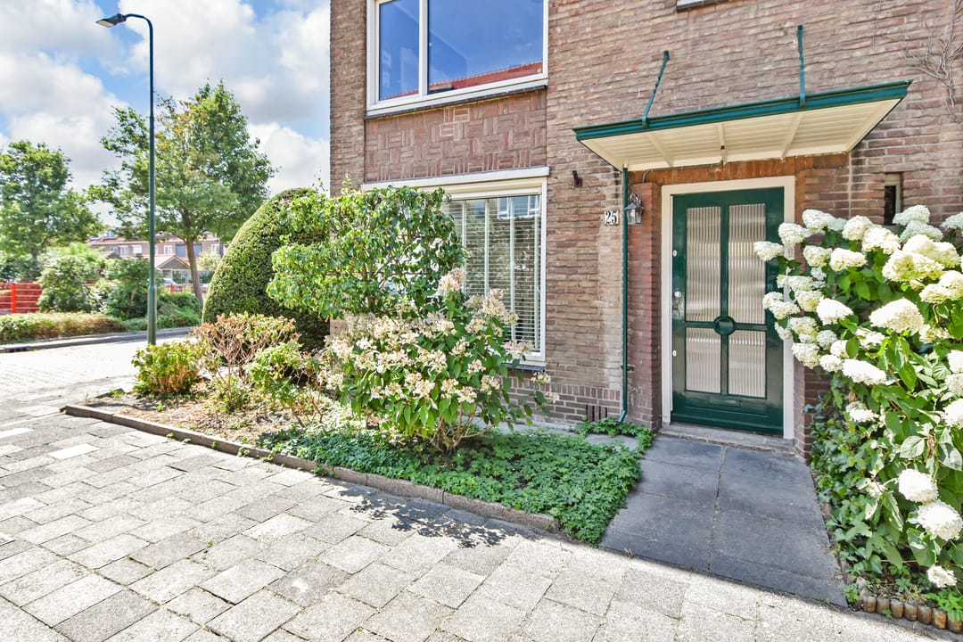 Photo 28 of De Genestetstraat 25