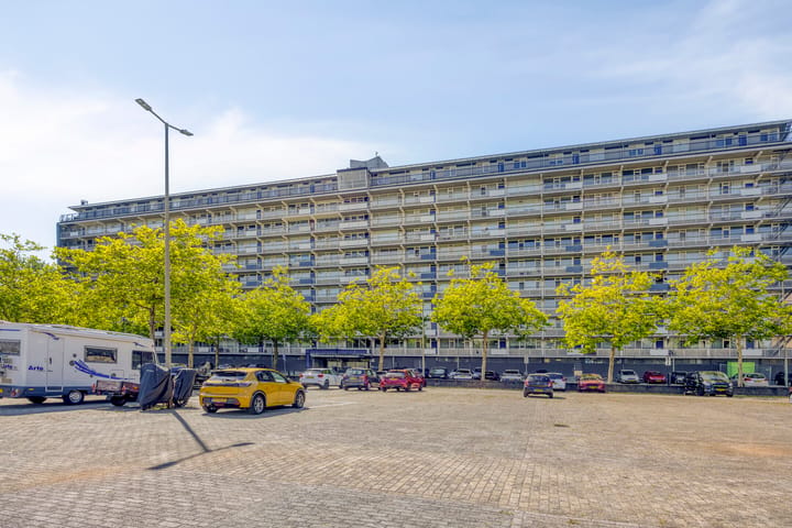Appartement te koop: Bachplein 27, Schiedam