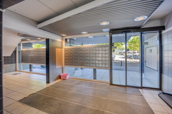 Appartement te koop: Bachplein 27, Schiedam