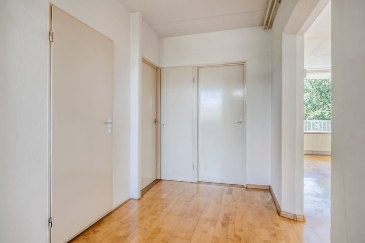 Appartement te koop: Bachplein 27, Schiedam