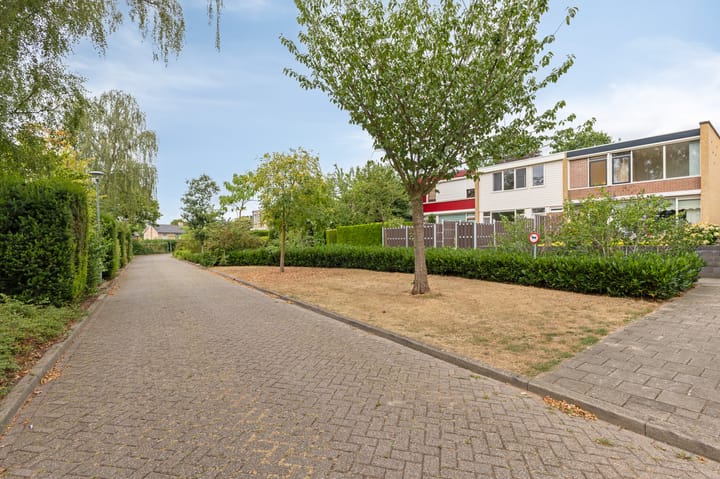 Hoekwoning te koop: Lutgardastraat 15, 'S-Heerenberg